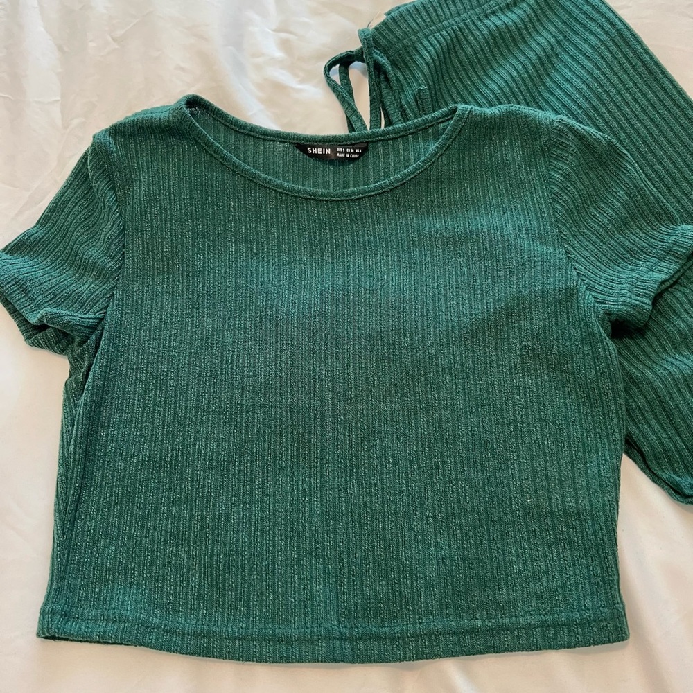 Shein Two-Piece Lounge Set - Picture 4 of 4